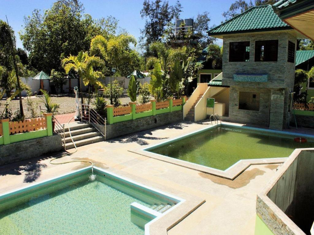 Dureme Mansion Hotel And Resort Castillejos Exterior photo