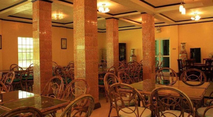 Dureme Mansion Hotel And Resort Castillejos Exterior photo